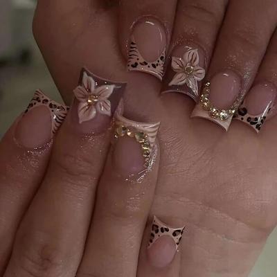 24 UNIDADES Unhas Postiças Francesas Estampa de Leopardo Flores Marrons Retrô 3D com Diamantes Pressione nas Unhas Postiças para Mulheres Manicure de Unha Usável