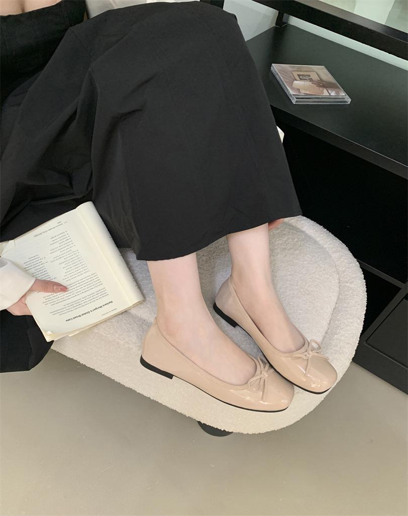 

~~ Height-increasing bow red light-mouth single shoes for women s 2025 spring new French gentle temperament commuter ladyshoes 39 телесный