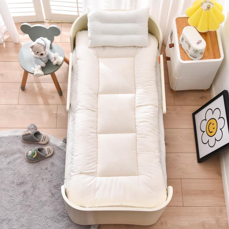 Oeny Cotton Quilt/Mattress Core
