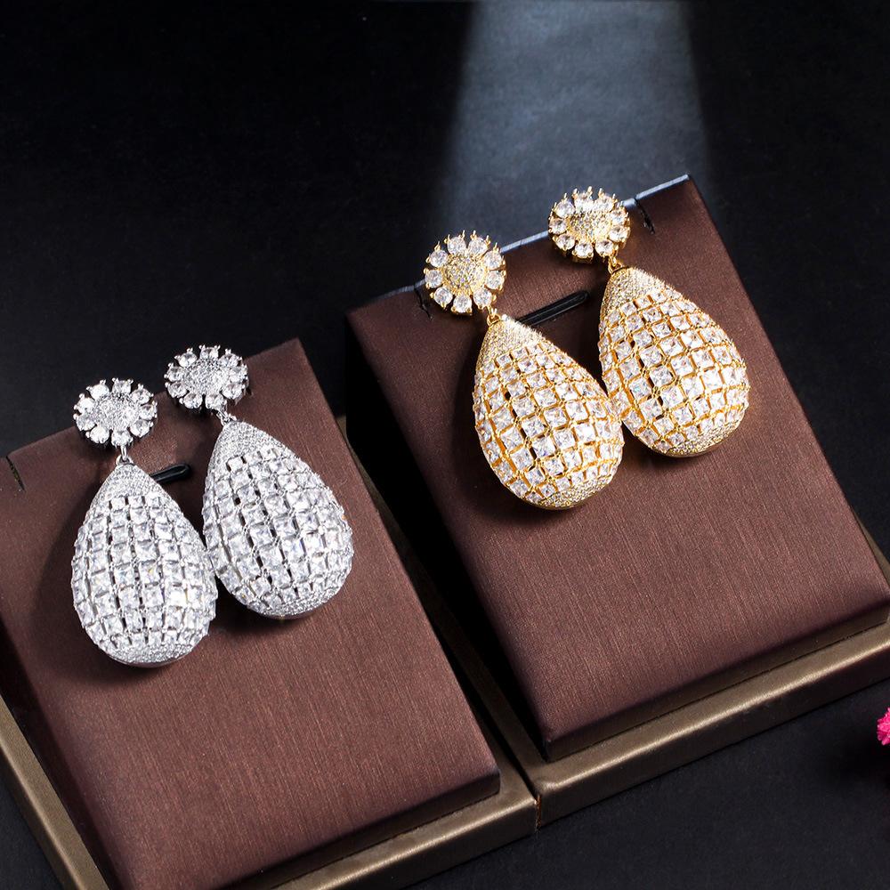 Creative Light Bulb Premium Earrings Needle Micro-Inlaid Zircon Hollow Earrings Popular Jewelry