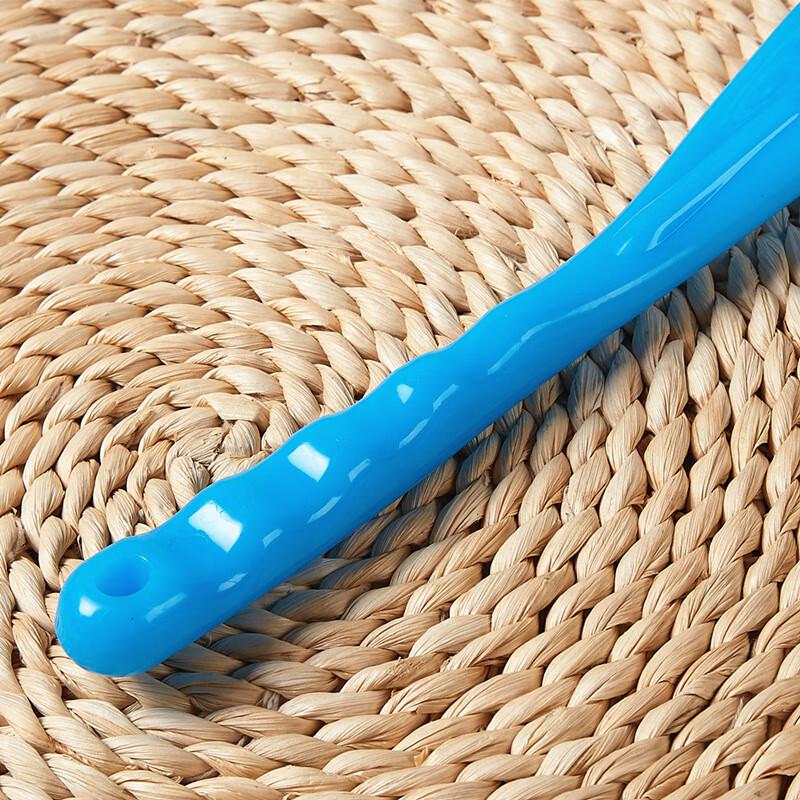 Long Handle Soft Bristle Bed Brush
