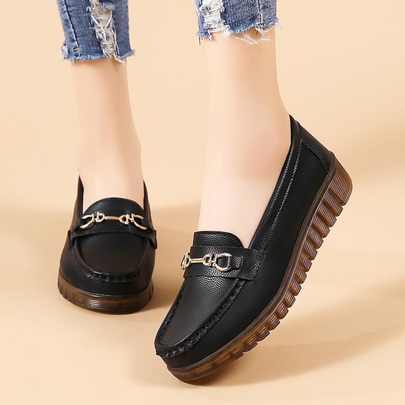 Women Moccasins Driving Shoes Comfort Flats Nurse Loafers Minimalist White Shoes for Mother Winter Warm
