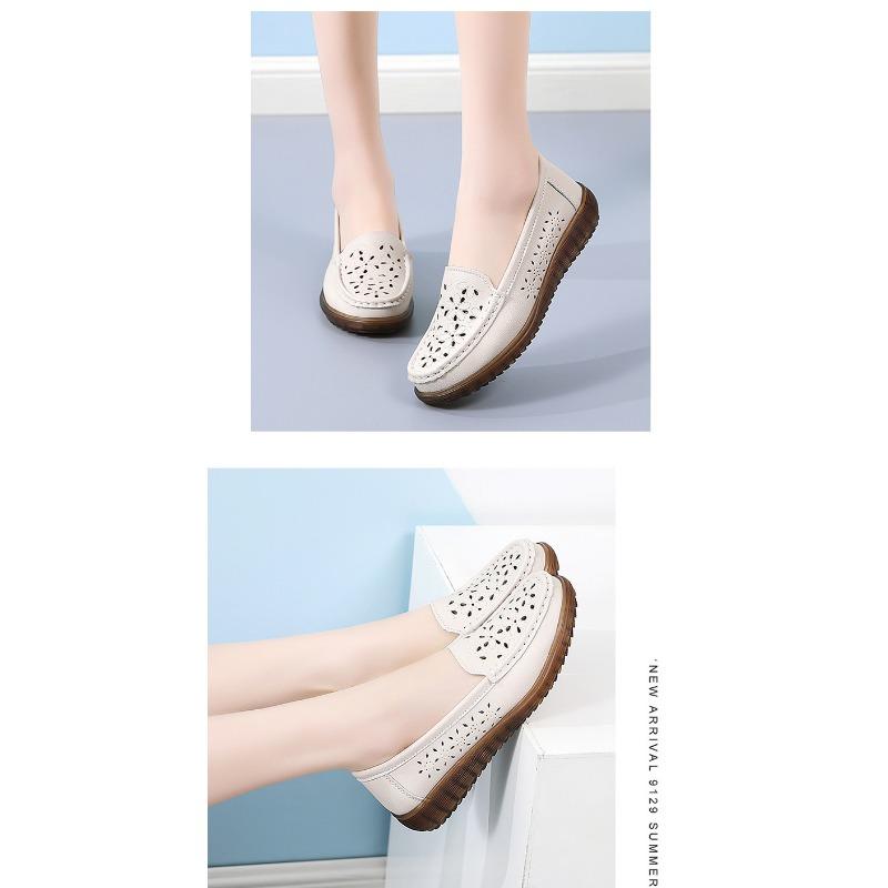 Women's Summer Fashion Outerwear: Versatile, Perforated and Breathable Large-sized Sandals for Middle-aged and Elderly Mothers