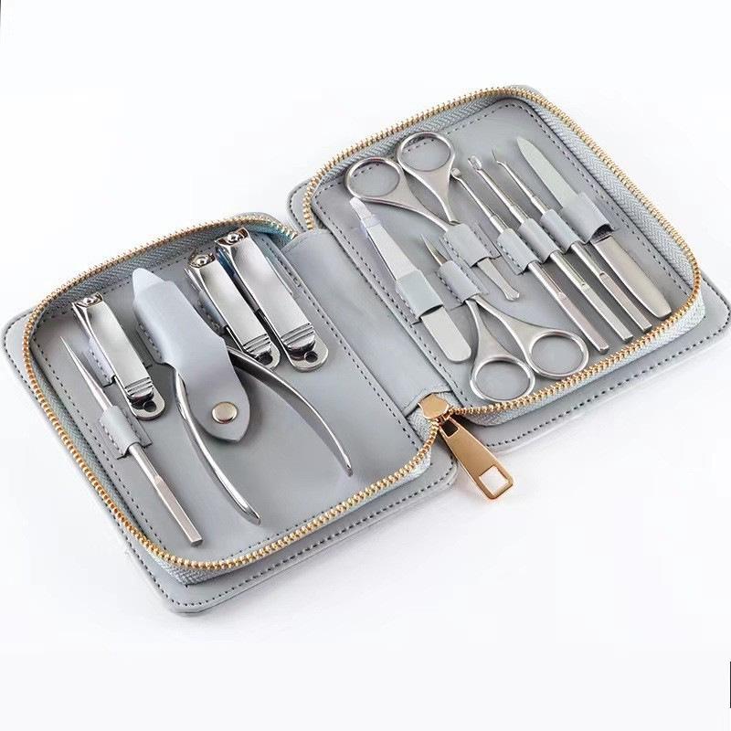 High-Quality Anti-Splash Nail Clipper and Ear Pick Set for Home Use