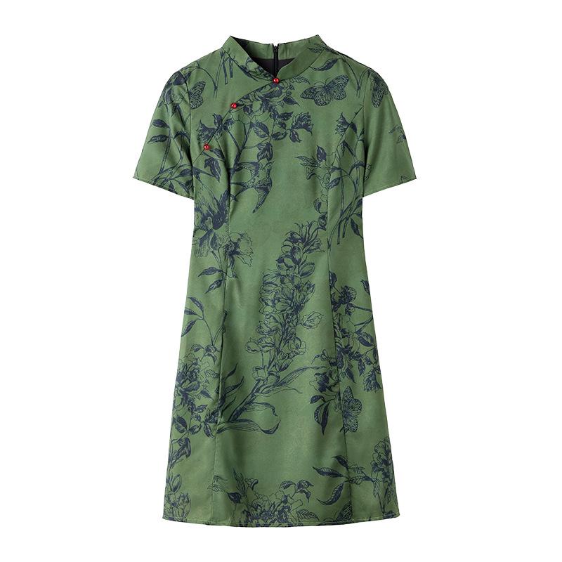 New Spring Cheongsam: Plus Size, Stand Collar, Slimming Dress for Women