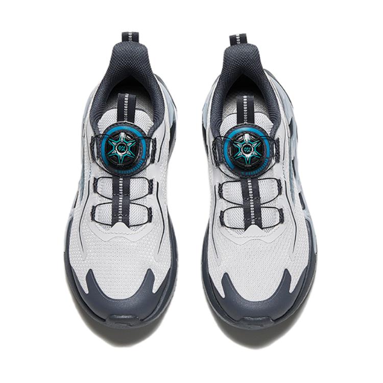 Anta Kids Comfortable Knob Body Measurement Test Non-Slip Shock Absorption Low-Top Running Shoes Kids Running Shoes Gray Black A12445510-1