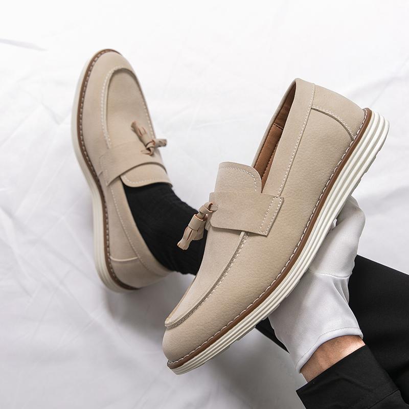 Men Casual Loafers SlipOn Fashion New Tassel Leather Shoes Slip Classic Patchwork Suede Dress Man Daily Wedding Party