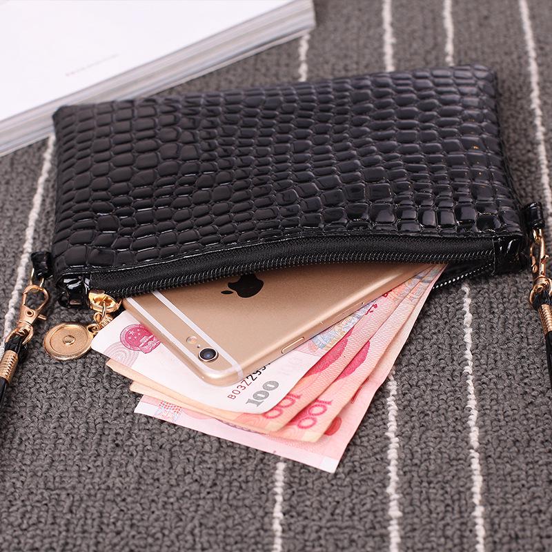 New Shoulder Messenger Bag Fashion Change Bag Crocodile Pattern Clutch Bag Floor Stall Small Bag