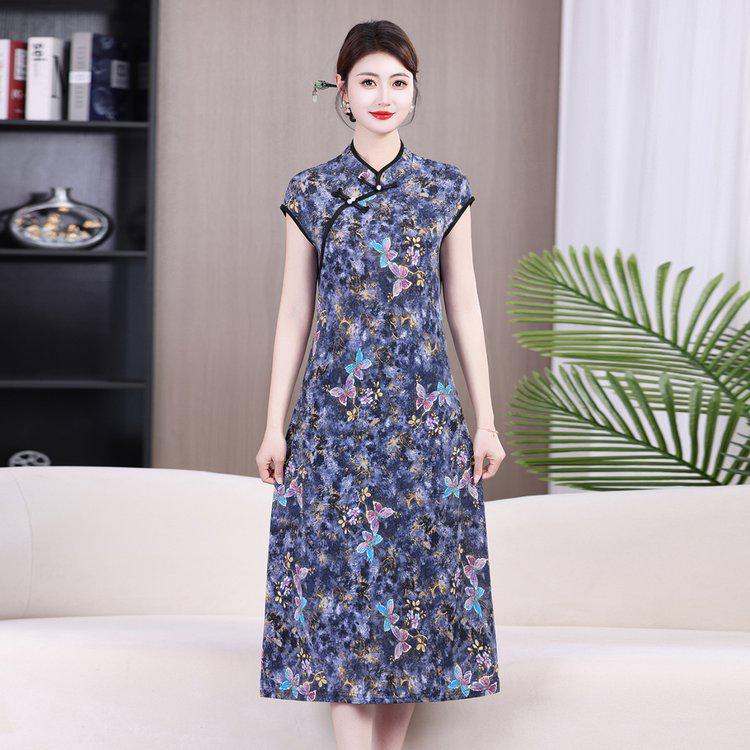 Summer Cheongsam for Middle-aged Moms (50-60) - Flattering Fit for a Subtle Belly Concealment