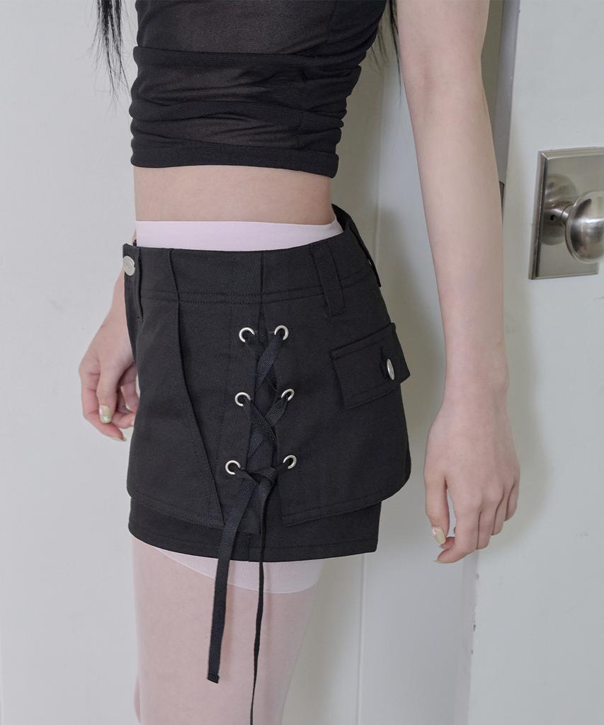 Sailpeulei Layered Lace-Up Skirt Shorts / Black