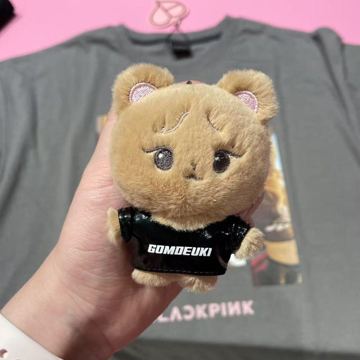 

Cute BLACKPINK Jump Flash Plush Doll Keyring