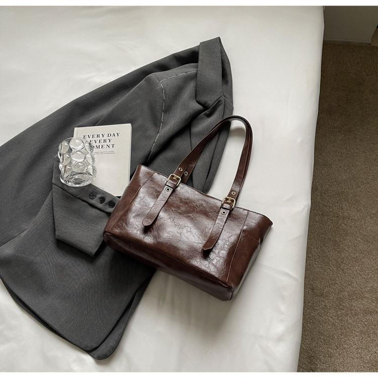 Stylish And Simple Car Stitched Texture Shoulder Bag For Women 2024 Winter New Single Shoulder Handbag
