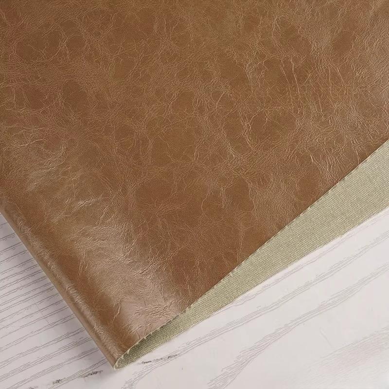 100x138cm PU Deri Kumaş Parlak Yumuşak Deri Yağlı Mumlu Deri Tasarımcı Su Geçirmez Kendin Yap Dikiş Ceket Pantolon Trend Giysiler İçin