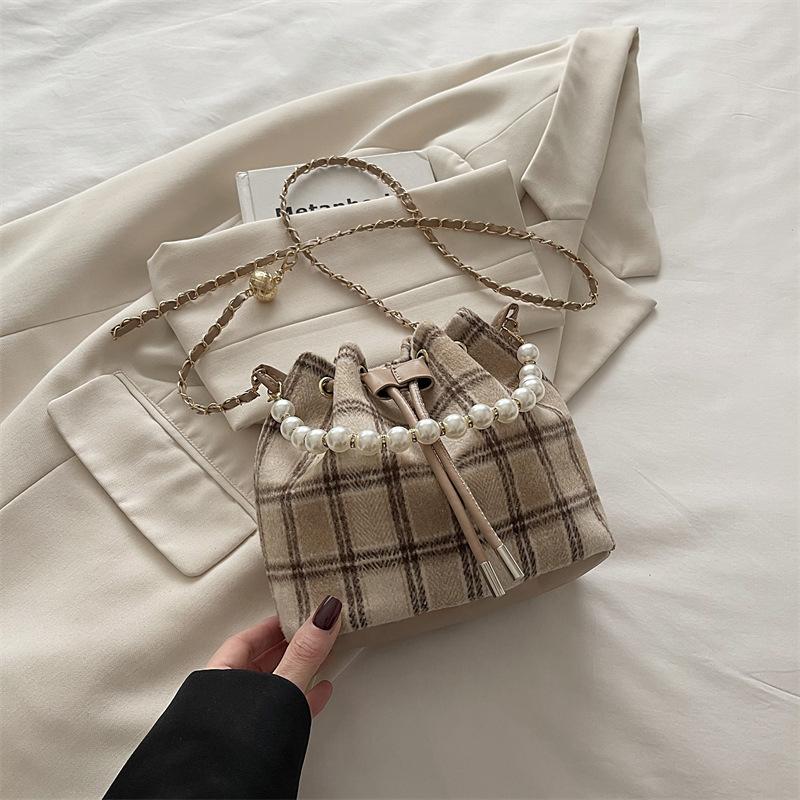Plaid Messenger Bag  Spring New Women's Bag Fashionable and Popular Shoulder Bag Chain Simple Bucket Bag