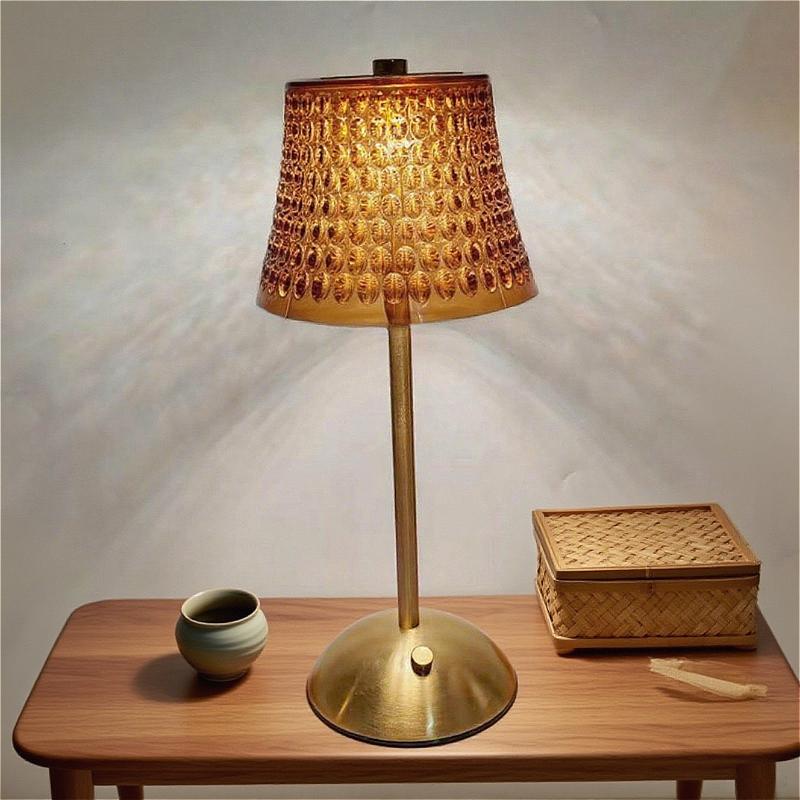 Bedroom Decor Light LED Table Lamp Touch Sensor Dimmable Desktop Night Light Rechargeable Wireless Reading Lamp for Bar Hotel