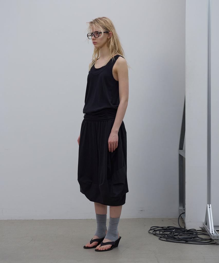 LCDC™ Shaped Hem Tank Top (Black)