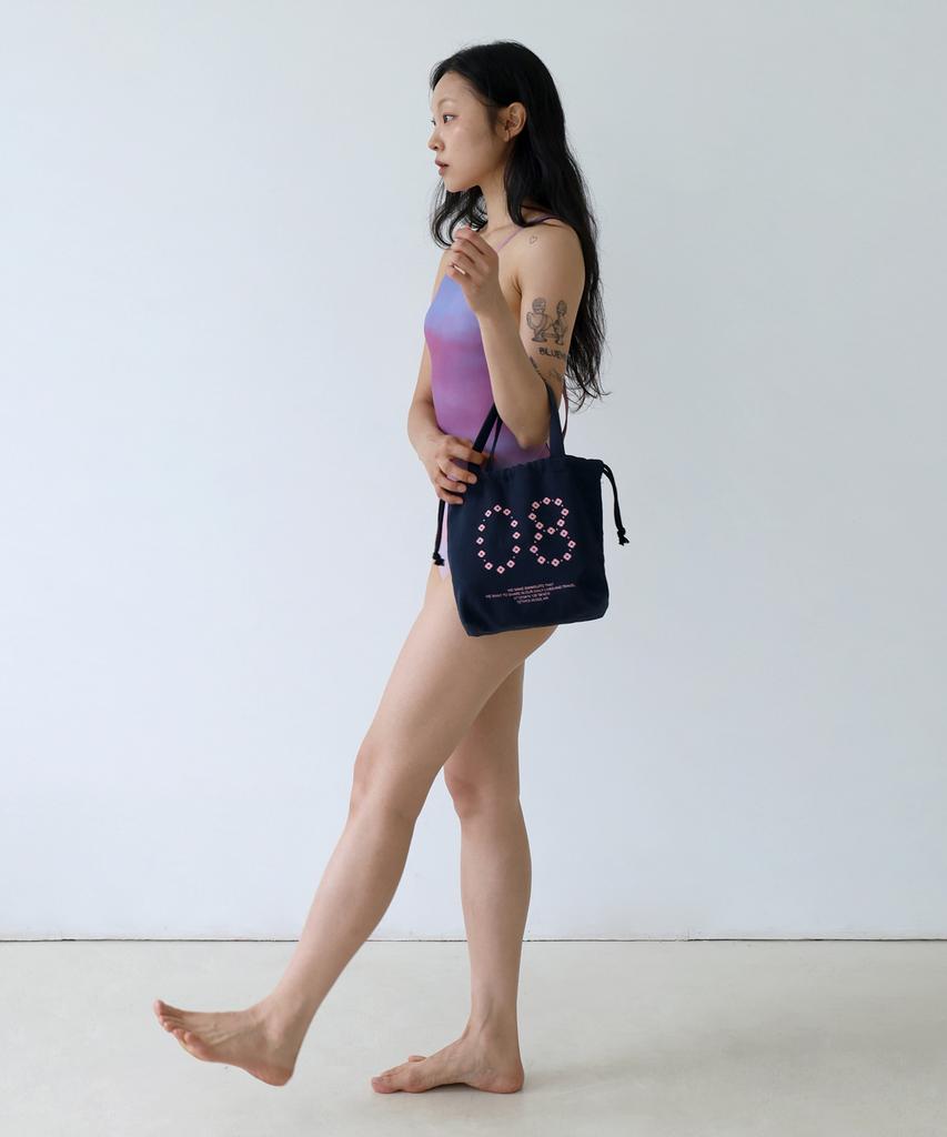 Tethysseoul Tethys Pool Pouch_Navy