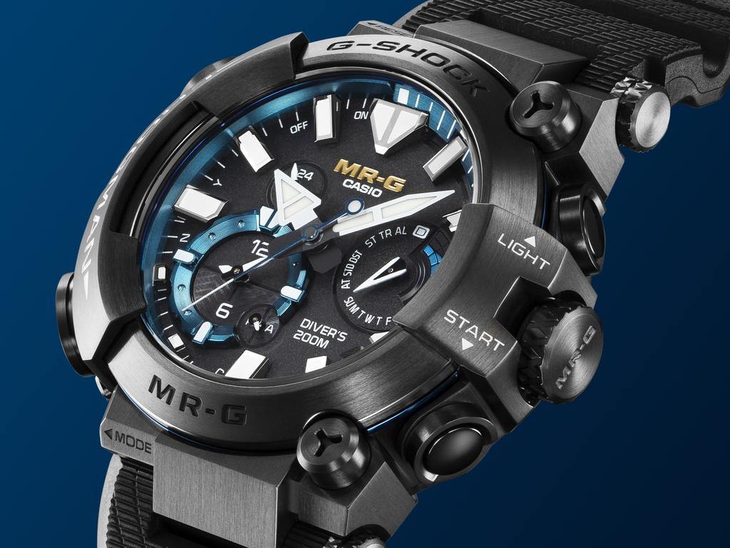 Casio G-SHOCK Men's 200M Water Resistant Analog Shock Resistant Quartz Watch MRG-BF1000R-1A