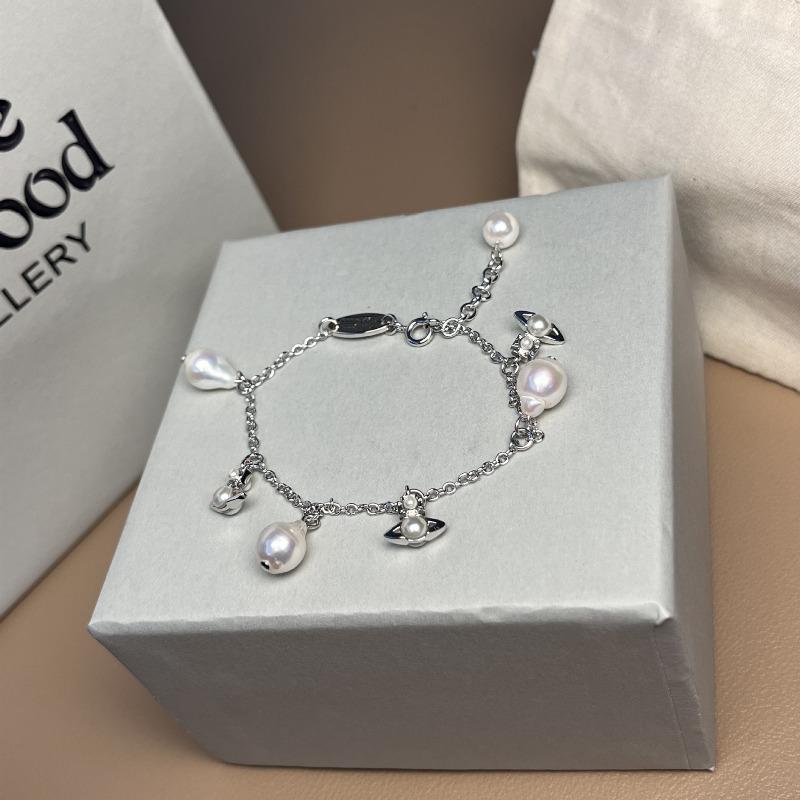 Meier Queen mother's baroque pearl saturn bracelet