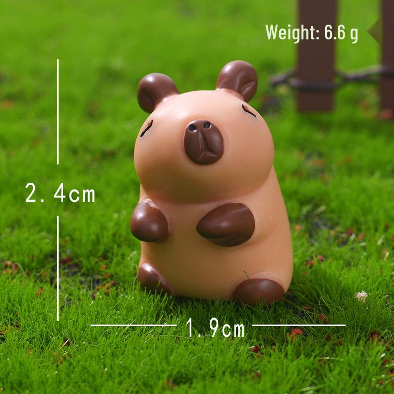 Miniature Capybara and Pig Resin Desktop Ornament