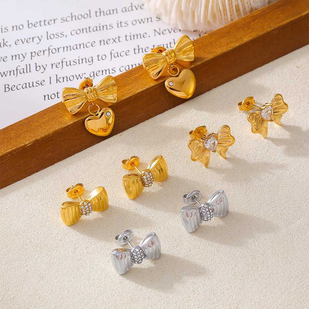 Gold-Plated Zircon Heart Stud Earrings with Pleated Bow Design