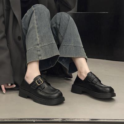 Sapatos fechados – Sapatos fechados