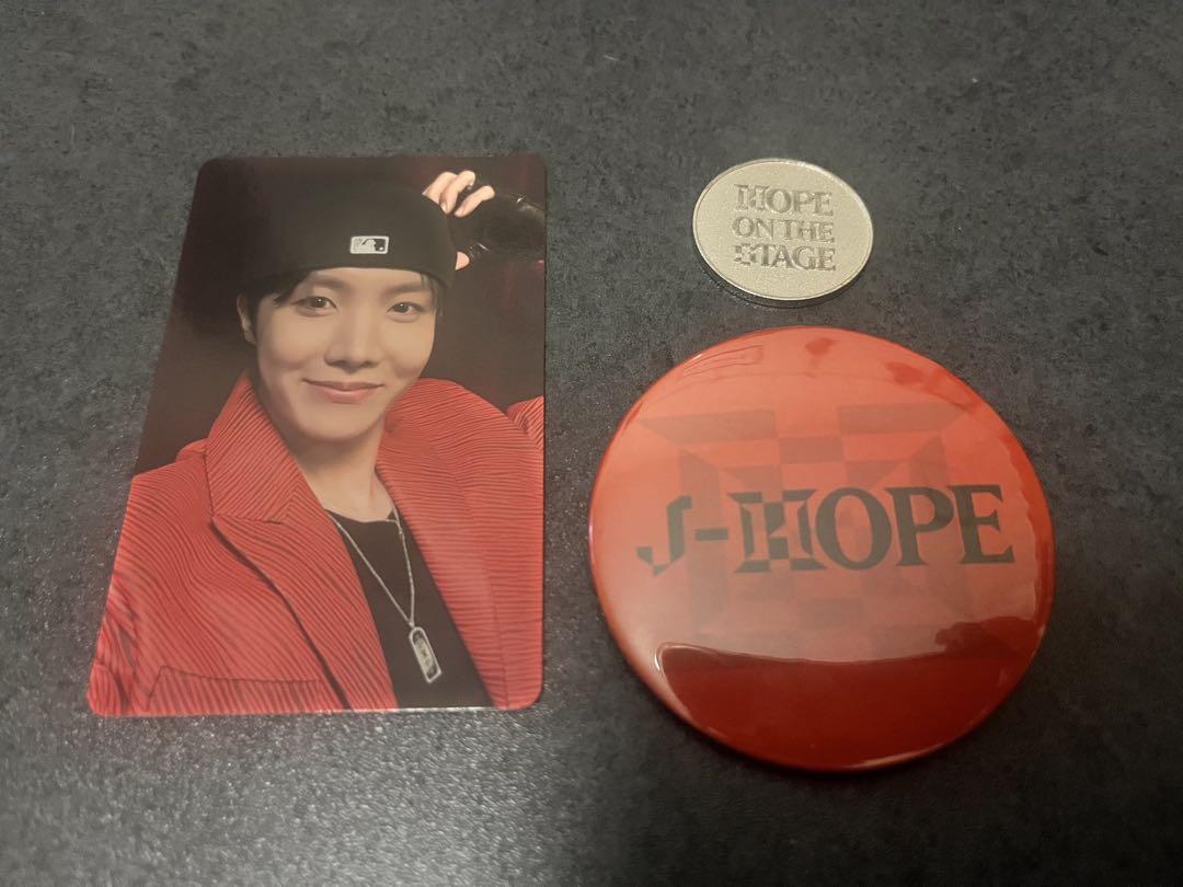 

[USED] Hope on the Stage Jhope medal. Bonus trading card. Badge