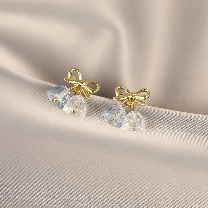 Elegant Silver Needle Diamond Bow Earrings - Luxurious, High-Quality Fashion for Women