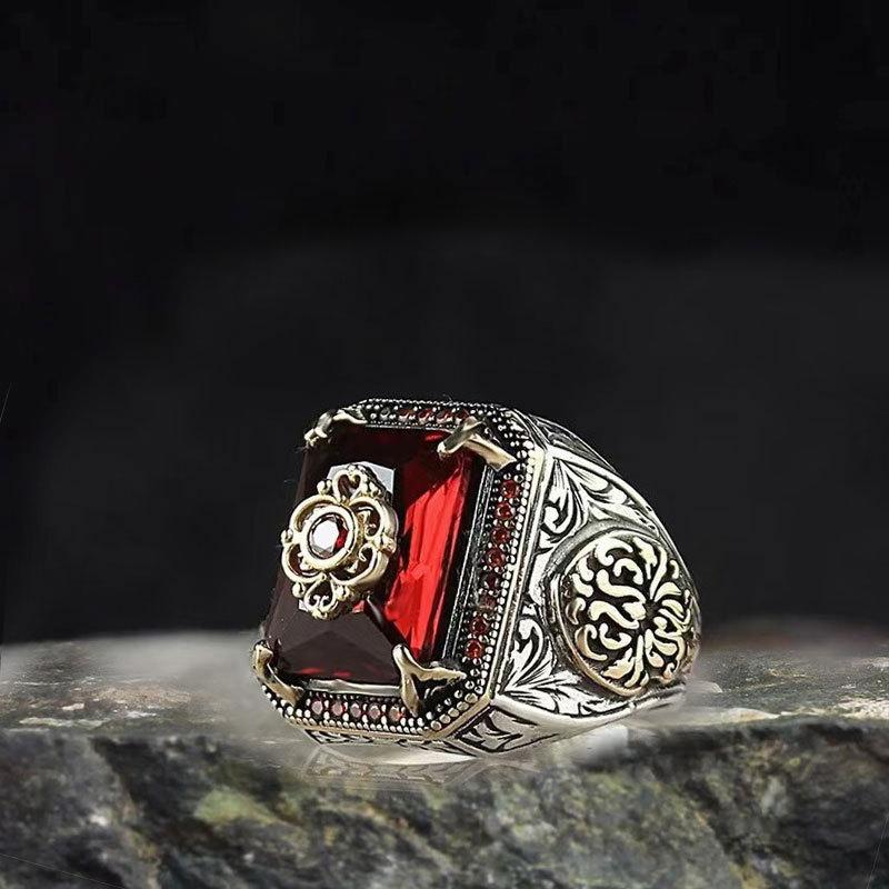 Totem pattern zircon rings Men's punk dark tide cool European and American style rings are popular vintage accessories