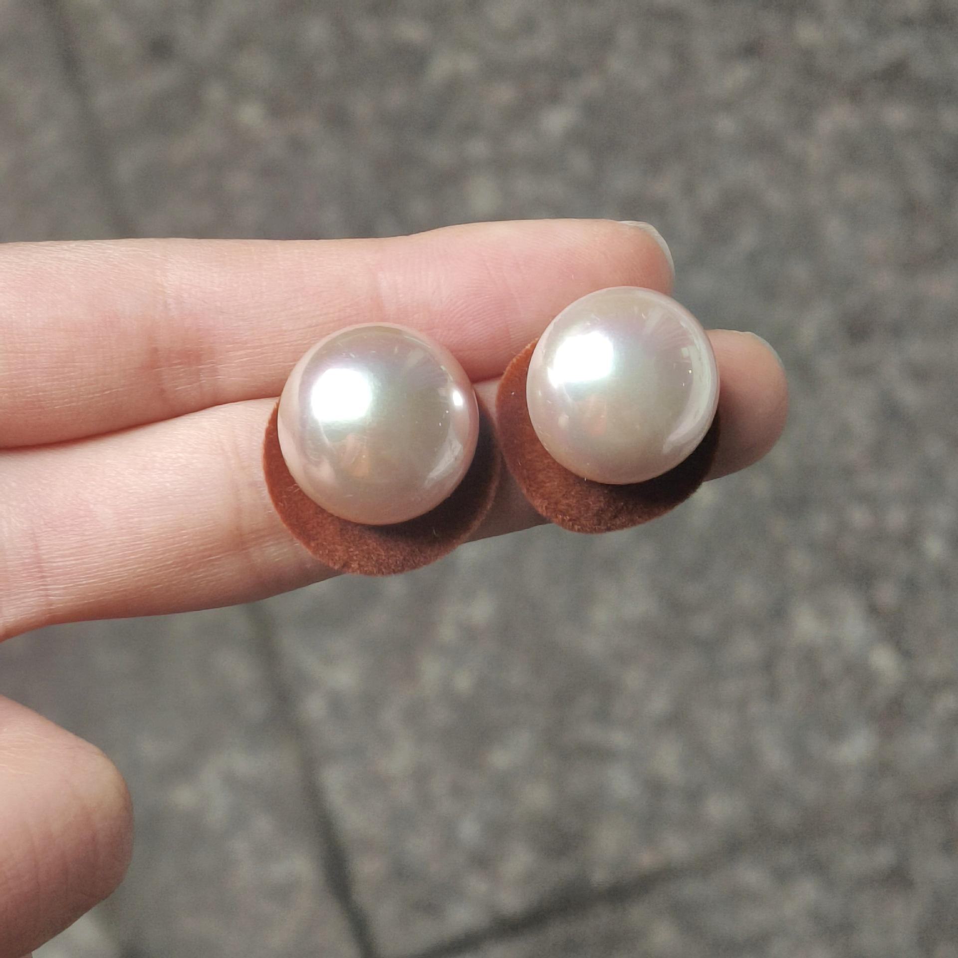 

Трендовые ретро серьги с жемчугом и флокированием 2025 для женщин – Шикарный осенне-зимний дизайн коричневый