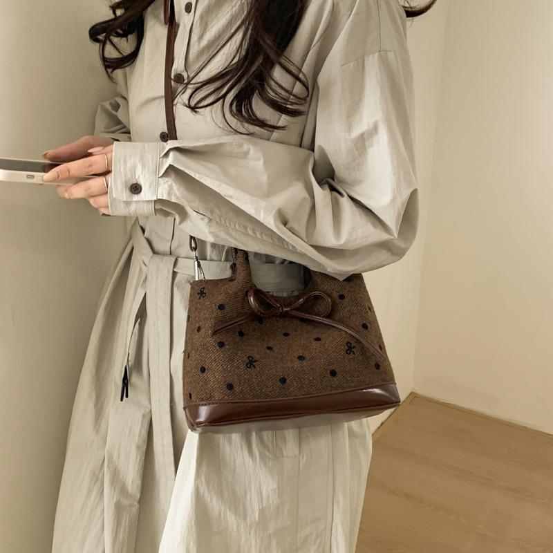 

New Polka Dot Bow Shoulder Bag Women Fashi Crossbody Bucket Bag Casual Stylish Comfortable and Versatile Texture Storage Bags