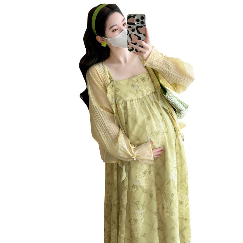Elegant Chinese-Style Maternity 2-Piece Set: Floral Sling Dress & Slim Sun Protection Cardigan for Spring/Summer 2026 L