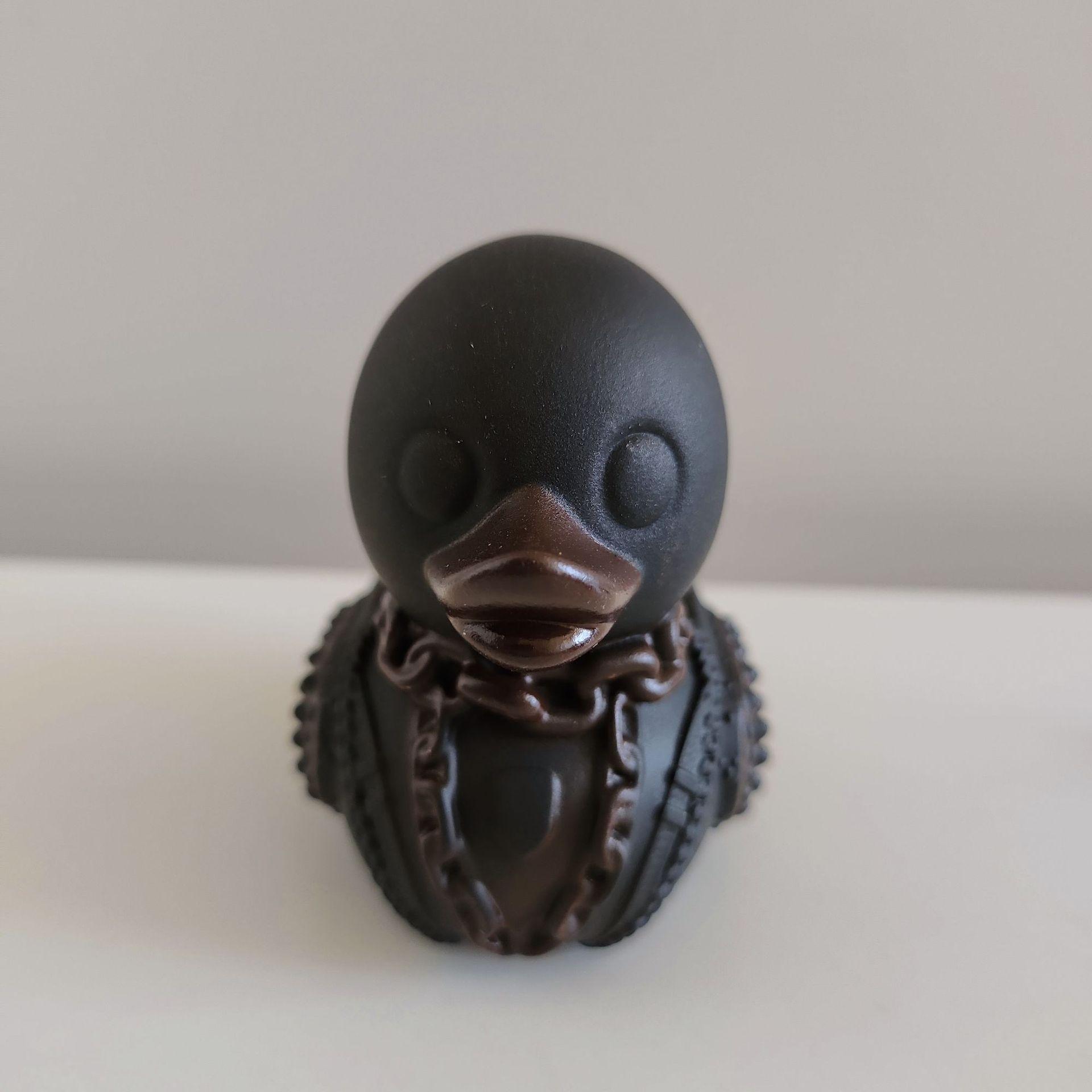 

Смешная статуэтка утки со средним пальцем для дома, смоляная мини-утка, украшение для сада, деревенский декор для кухни, украшение для стола в виде сельскохозяйственного животного