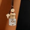 1 Stück Aromatherapie Ätherisches Öl Flasche Hängende Auto Parfümflasche Ornament Auto Lufterfrischer Auto Dekoration Innenraum Für Zuhause