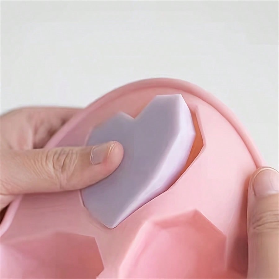 Heart-Shaped Silicone Mold - Perfect for Fondant, Chocolate, Cake Decoration, Soap Making, and Candle Crafting