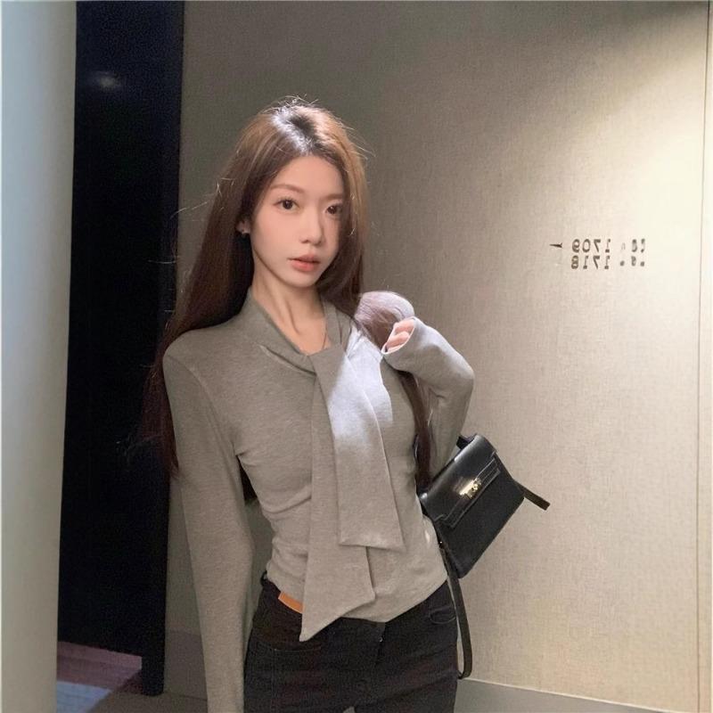 Autumn and Winter T-shirt Bottoming Shirt for Women Slim Fashionable and Versatile Short Top