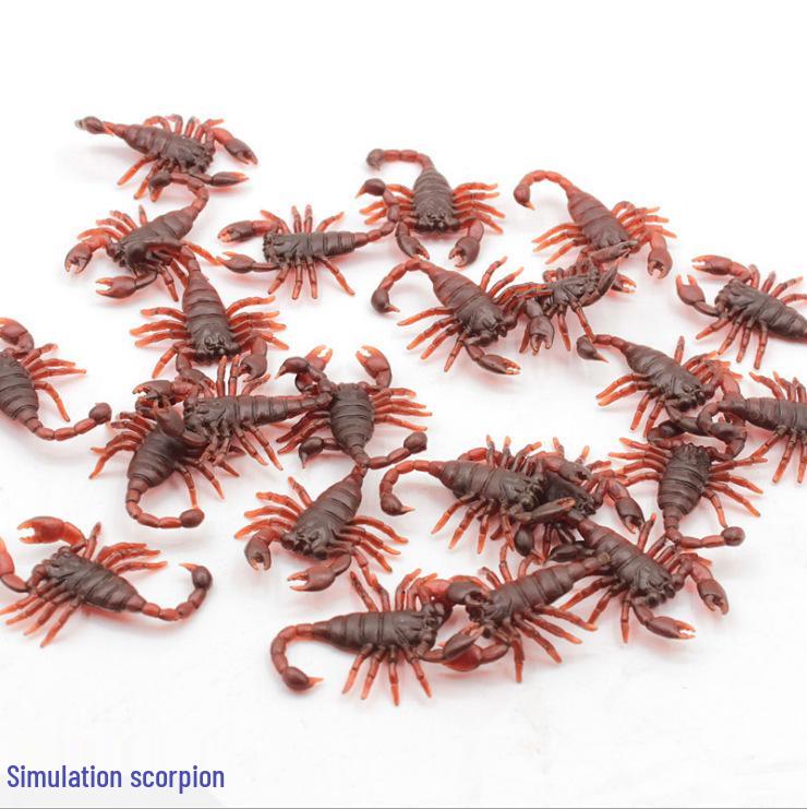 Realistic Prank Insect Toys: Cockroach, Centipede, Gecko, Scorpion