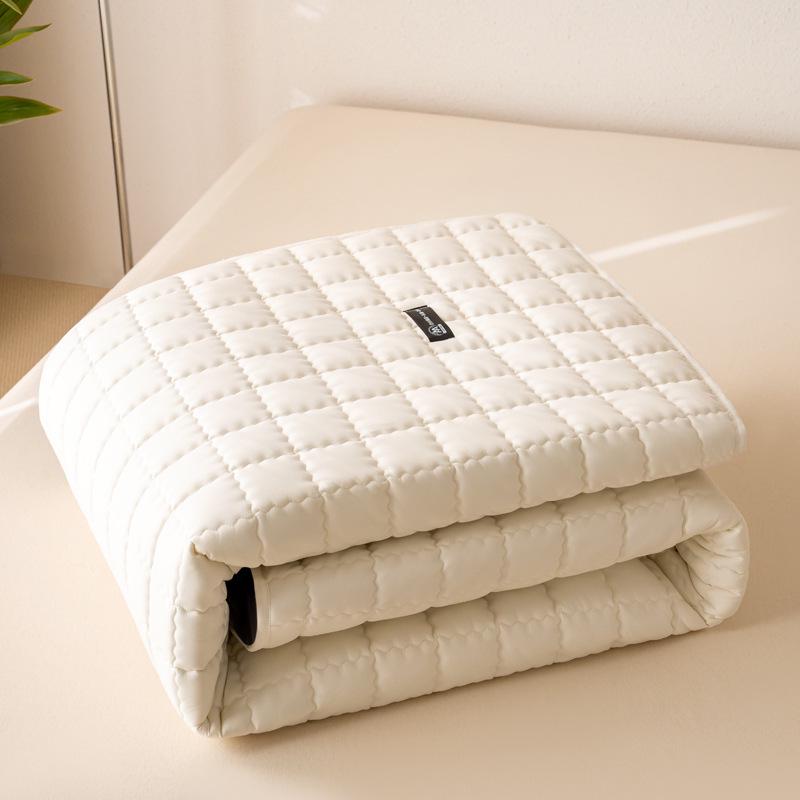 Class A Quilted Waterproof Bedspread Set: 3-Piece Fitted Sheet & Urine-Proof Mattress Protector, Machine Washable
