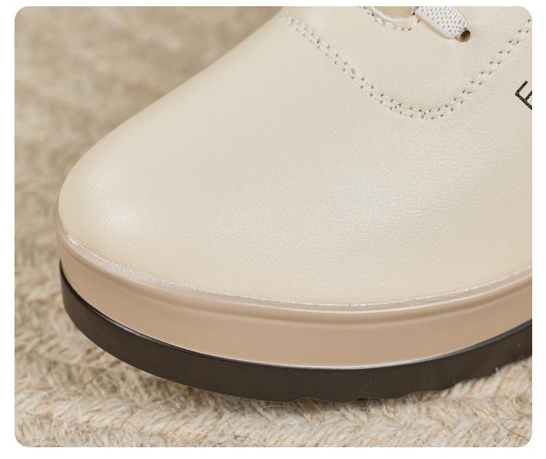 Women's Thick-Soled Leather Platform Shoes: Versatile, Slimming, Lightweight, Soft-Soled, Height-Boosting for Autumn/Winter 2025