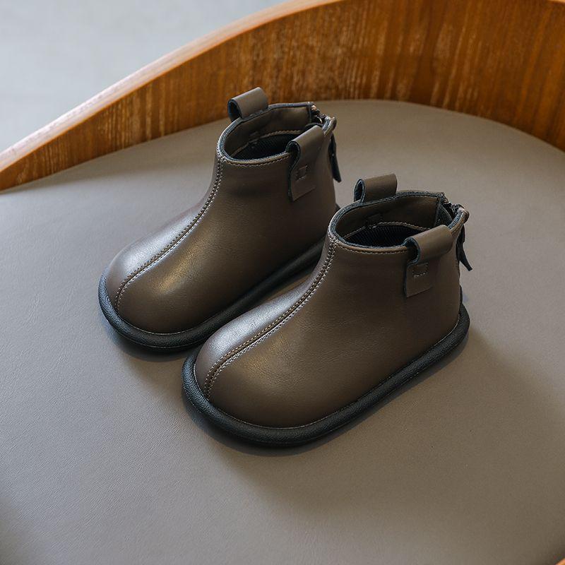 

2025 Autumn/Winter Korean Style Princess Leather Boots for Girls - Fashionable Children s Martin Short Boots Size 17, 13cm Length