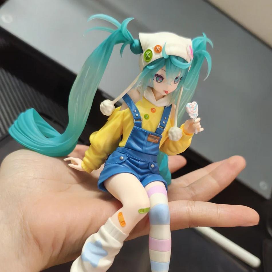 Hot 14CM Anime Hatsune Miku Lollipop Figure Anime Peripheral Collectible Models Decorative Decorations Children Kawaii Present