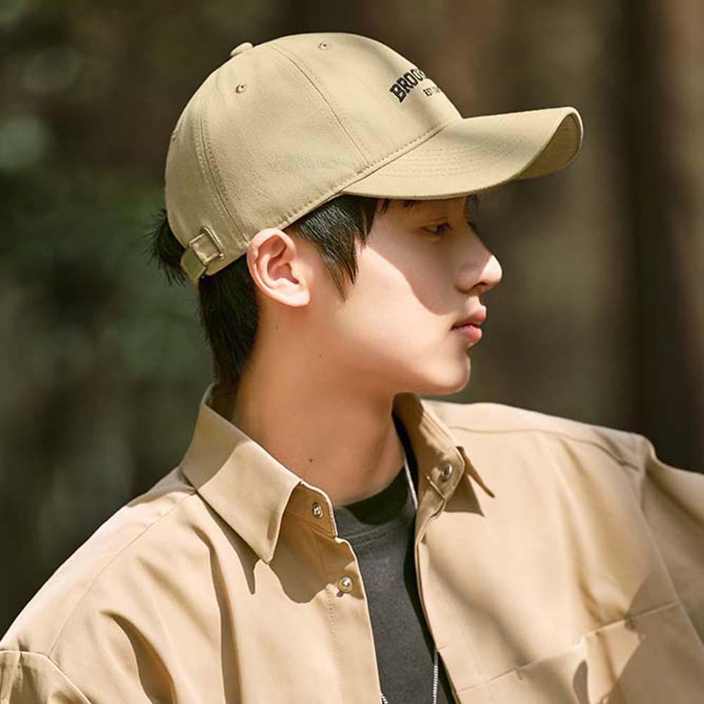 Breathable Embroidered Letter Peaked Cap Anti-UV Women Sunshade Hat Men Baseball Hat  Spring
