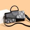 Vintage Black Crocodile Pattern Handbag for Women Chic Envelope Crossbody Bag, Stylish for Everyday Use, Elegant Top Handle Bag