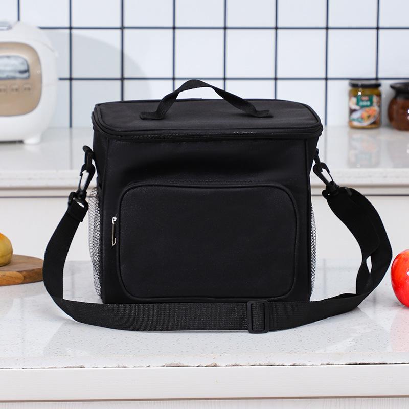 

Oxford Cloth Single-Shoulder Insulated Bag: Portable, Fashionable Ice Bag for Family Outdoor Travel and Picnics 25x20x19 cm чёрный