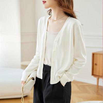 Srcr Women's Short Fine Wool V-Neck Cardigan