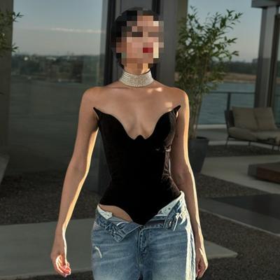 Europäischer und amerikanischer sexy Sommertrend einfarbig Persönlichkeit V-Ausschnitt rückenfrei schmal geschnitten Damen-Westen
