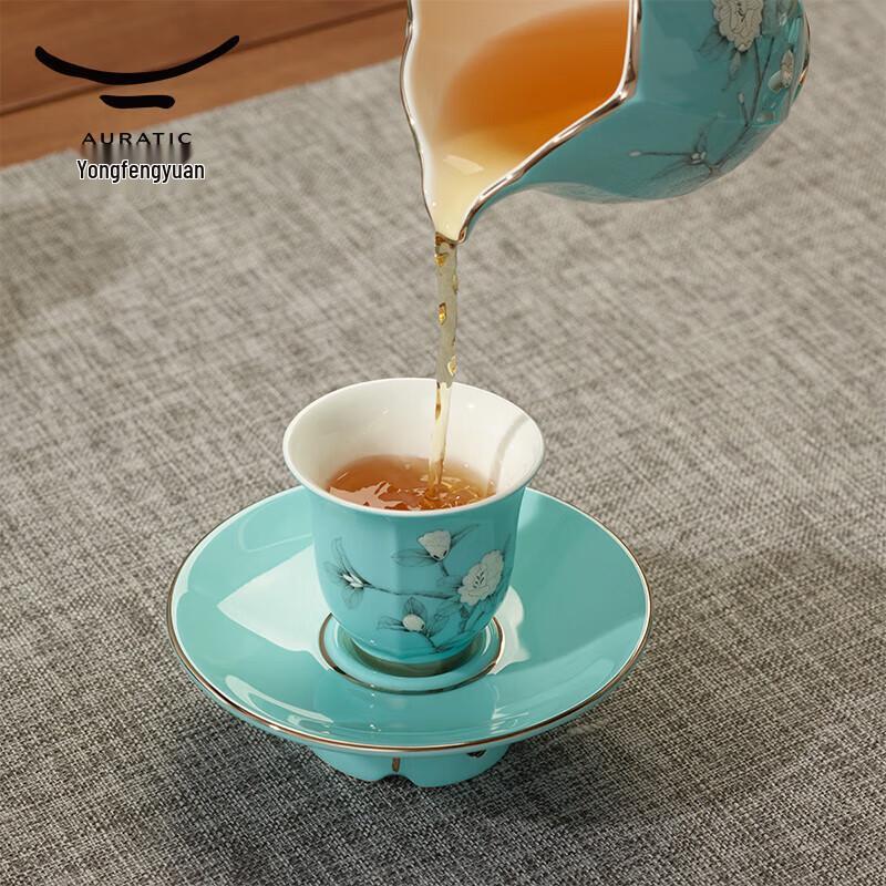 Yongfengyuan Madam Porcelain Hand-painted Blue 17-piece Tea Set