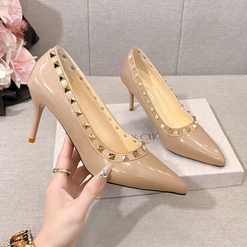 2025 summer nude French design sense thin heel women's shoes beautiful rivet high heels women's pointed temperament European and American single shoes