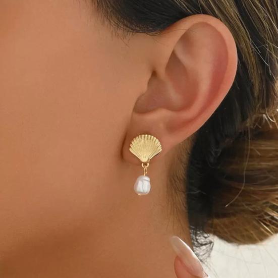 Starfish Earrings for Women Beachy Seashell Earrings Faux Pearl Dangle Earrings for Summer Beach Vacation Date Party