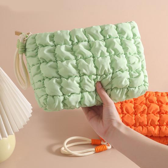 Women Padded Makeup Bag Large Capacity Quilted Cosmetic Pouch Solid Color Makeup Organizer Clutch for Travel Vacation Business Trip
